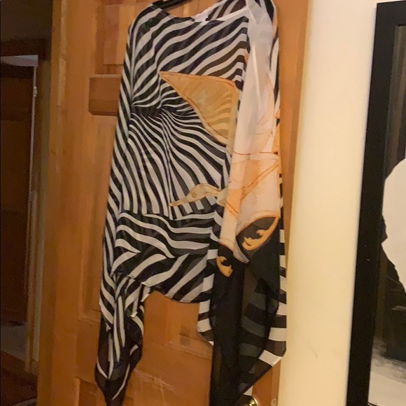 Gottex Other - Gottex swim coverup.